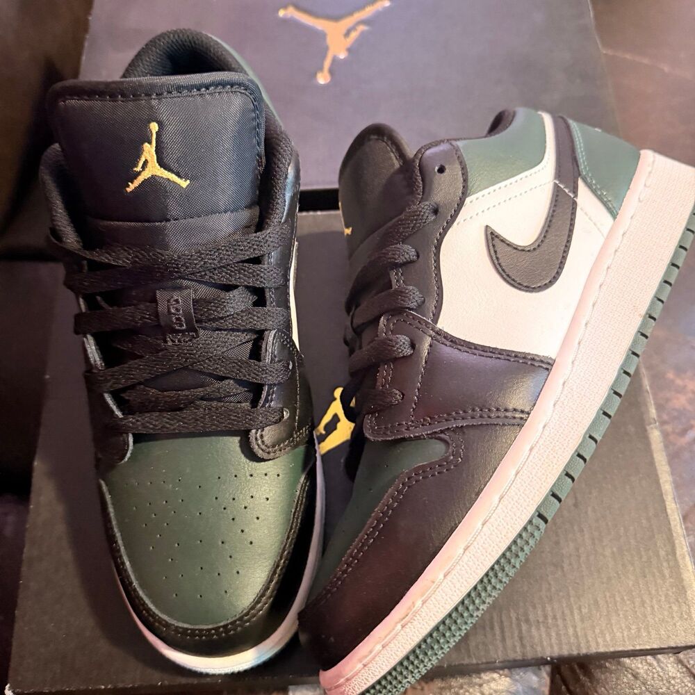 Jordan 1 Low Green Toe GS Shoes size 5.5y
